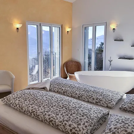 Casa Makatea By Fewotessin
