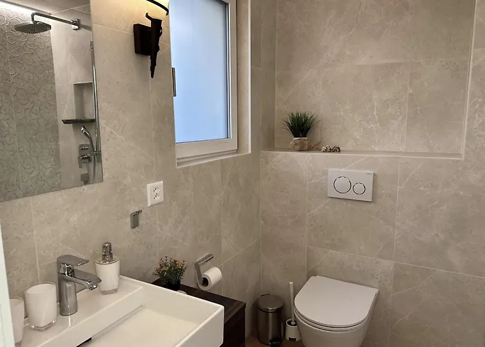 Casa Makatea By Fewotessin Brione sopra Minusio