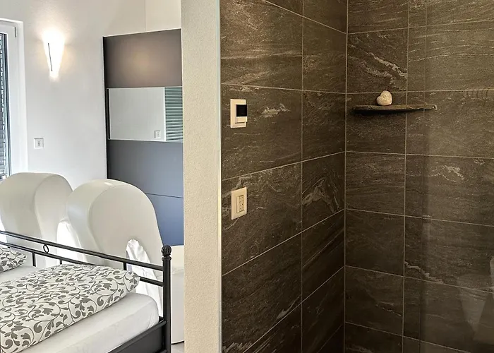 Holiday home Casa Makatea By Fewotessin Brione sopra Minusio