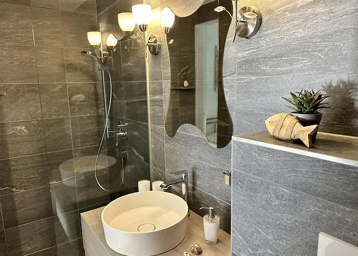 Casa Makatea By Fewotessin Holiday home Brione sopra Minusio