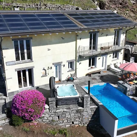 Feriehus Casa Makatea By Fewotessin Brione sopra Minusio